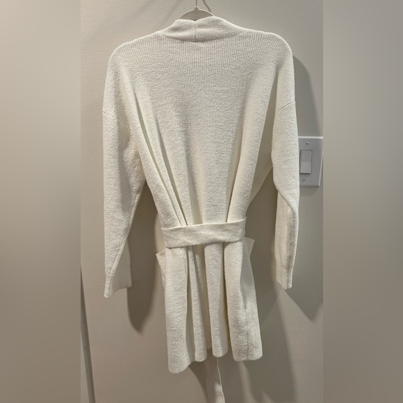 Eberjey Gisele Ivory Robe Shawl Collar Tie Waist Womens Sz Medium - Picture 2 of 8